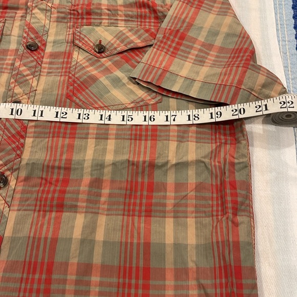 B0321 The North Face Mens plaid Shirt SZ medium
Preppy quiet luxury - Picture 5 of 9